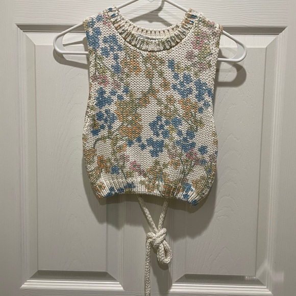 Knit Open Back Tank - Picture 2 of 6